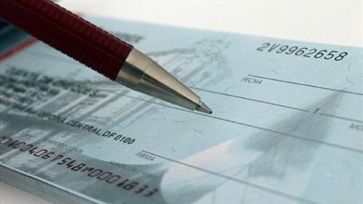 «برج العرب» تطالب بإلغاء شيكات المستثمرين مقابل القروض 