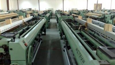 «كوم حمادة» للغزل والنسيج: ماكينات المصانع لم تتغير منذ 1993
