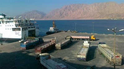 وصول 672 راكبا لميناء نويبع وتداول 113 شاحنة