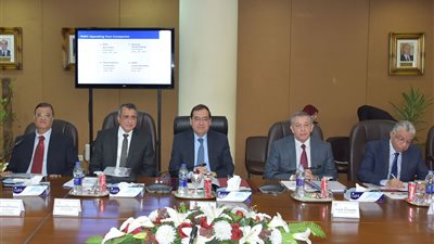 وزير البترول: نجحنا في منع أزمات 