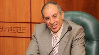 محافظ البحر الأحمر يتابع أعمال تطوير طريق الماريوت السياحي بالغردقة