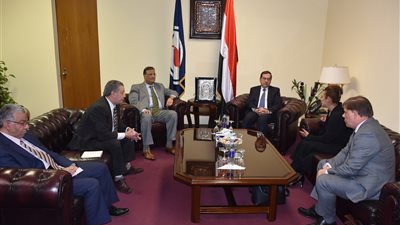 وزير البترول يلتقي رئيس «دانة غاز مصر»