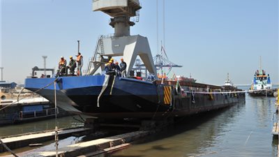 نشاط في حركة السفن.. واستقبال السلع الاستراتيجية بميناء الإسكندرية 