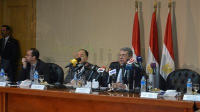 بالصور.. وزير المالية: تثبيت سعر الدولار الجمركى خلال أيام