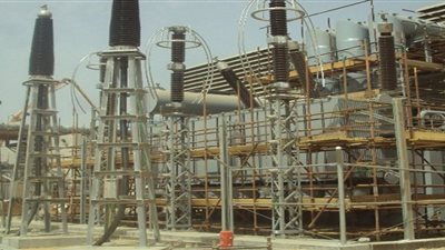 رئيس القابضة للكهرباء يتفقد مشروع محطة جنوب حلوان