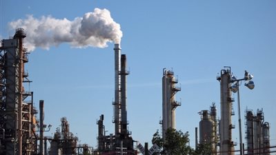 «المستثمرين» يجتمع مع «المالية» و«المركزي» لحل أزمة الشركات المديونة