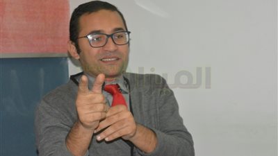 محمد النجار: «المركزي» مضطر لرفع أسعار الفائدة.. وبيروقراطية الحكومة مستمرة