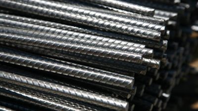 أسعار الحديد اليوم الأحد.. و«العتال» يسجل 9850 جنيهًا 