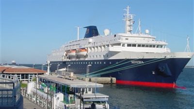 اليوم.. موانئ بورسعيد تستقبل 30 سفينة