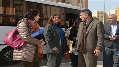 بالصور.. وفد البنك الدولي يتفقد مشروع الإسكان الاجتماعي بـ«العاشر»