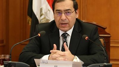 «الملا» يستعرض تطورات قطاع البترول أمام غرفة التجارة «المصرية البريطانية»