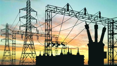 نائب وزير الكهرباء يتفقد شركة جنوب الدلتا 