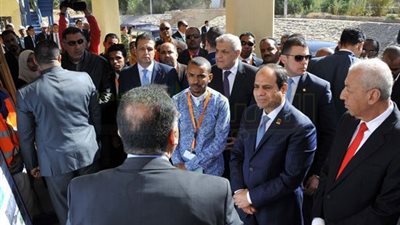 بالفيديو والصور .. «كيما» تخطف «السيسي» من «مؤتمر الشباب» 