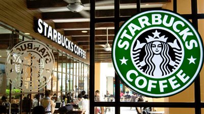 ستاربكس توظف عشرة آلاف لاجئ حول العالم