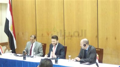 بالصور.. عمرو المنير: نقل الخبرات الدولية لتطوير الضرائب 