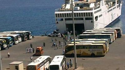 وصول 521 راكبا لميناء نويبع وتداول 147 شاحنة