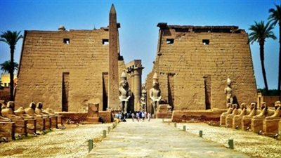 انهيار «سقف مخزن» للآثار بمعبد الكرنك