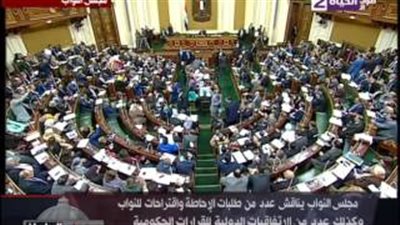 بالفيديو.. «عبد العال» يدعو البرلمان لزيارة أسوان علي «نفقته الخاصة»