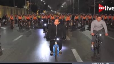 بالفيديو.. الرئيس السيسي يفاجئ طلبة الكلية الحربية بزيارة «فجرًا»