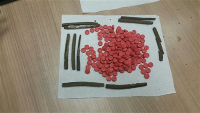 إحباط محاولة تهريب «ترامادول وحشيش» فى «علبة مربى» بمطار القاهرة