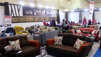 بالفيديو والصور..جولة داخل «فيرنكس للأثاث» بأرض المعارض