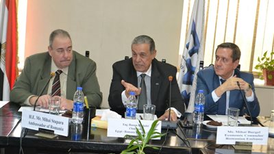 «بوخاريست» بوابة دخول الاستثمارات المصرية لأوروبا.. «ستوبارو» يدعو «رجال الأعمال» للتعاون المشترك.. و«الشافعى»: ندعم تعزيز العلاقات التجارية بين البلدين