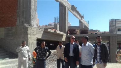 محافظ البحر الأحمر يتابع إنشاءات مسجد الدهار بالغردقة 