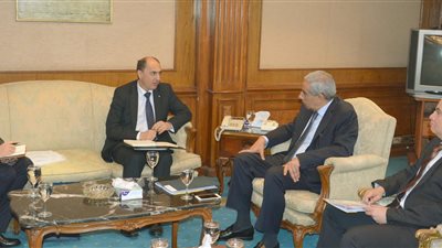 «الصناعة»: خطة لتعزيز التعاون التجارى مع أوكرانيا