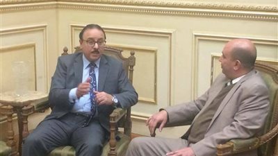 بالصور.. «القاضي» يجتمع مع «اتصالات النواب» لـ «تحسين خدمات المحمول»