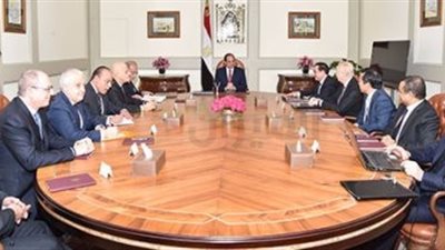 السيسي يطالب مسئولى «إينى» و«بى بى» بزيادة الاكتشافات البترولية