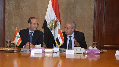 الحكومة اللبنانية تضع خطة إصلاح اقتصادى شامل لجذب المصريين 