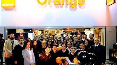 «أورنچ» تفتتح خامس «متجر ذكي» بالقاهرة