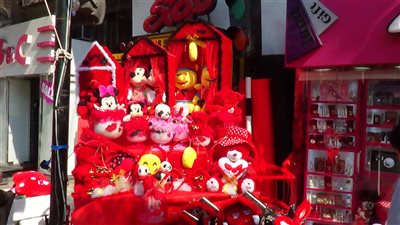 شعبة الخردوات: 80% تراجعاً في مبيعات هدايا «الفلانتين»