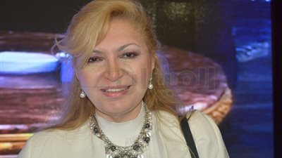 سهر الدماطي تدعو لفتح التحويلات للخارج بعد التعويم والإصلاح الاقتصادي