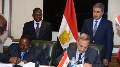 مذكرتا تفاهم بين مصر وتوجو في قطاع الطيران