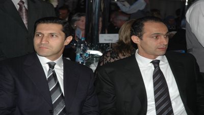 النقض توافق على حضور علاء وجمال مبارك جلسة «محاكمة القرن» 