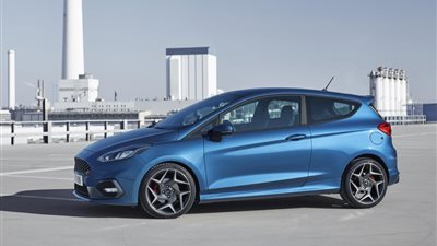 بالصور.. «فورد» تنتج سيارة صغيرة «3 سلندر»