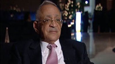 «مصرفى»: الاقتصاد لن يتأثر سلبيا بإضافة القروض للاحتياطى الأجنبى 