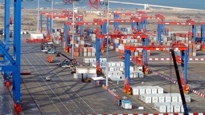 1118 راكبا يغادرون ميناء نويبع وتداول 81 شاحنة