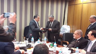 «الصناعات الكيماوية»: بروتوكول لزيادة القدرات الإنتاجية للمنشآت