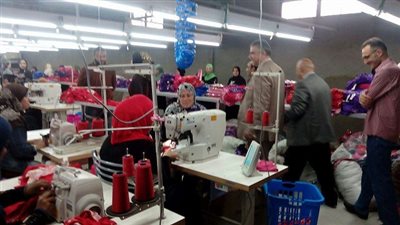  «القوى العاملة» توفر 40 فرصة عمل بمصنع ملابس لأقباط شمال سيناء