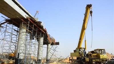  «القابضة للتعمير» تنفذ مشروع كوبري بطريق سفاجا