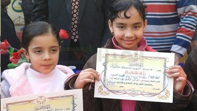 بالصور.. بنات الشرقية يتفوقن على البنين في الفصل الدراسي الأول