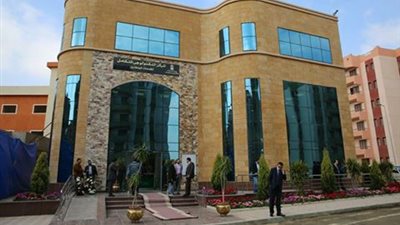 «القاضي» يفتتح المركز التكنولوجي لخدمة المواطن بحي «الأسمرات»