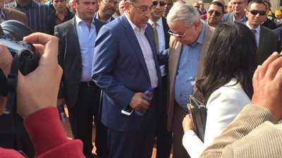 برلمانيون يتفقدون أول وحدتين سكنيتين «متشطبين» بالعاصمة الإدارية