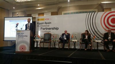 «النقل» تستعرض المشروعات الاستثمارية في ملتقى «الشراكة متعددة الأطراف»