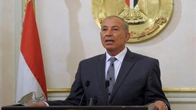 المحافظ يعرض خطة لتنمية السياحة بالبحر الأحمر على مجلس الوزراء