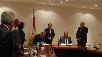 «الغرف التجارية»: بروتوكول تعاون مع «الاتصالات» لتشغيل المبنى الذكي