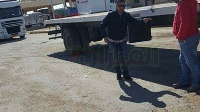 «جمارك السلوم» تحبط تهريب واستبدال أجزاء سيارة نقل