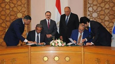 «البريد» توقع بروتوكولاً مع «الخارجية» لتقديم «التصديق القنصلى» 